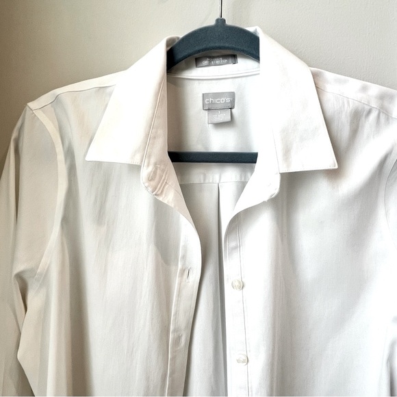 NWOT Chico’s White Button down shirt - Picture 2 of 5